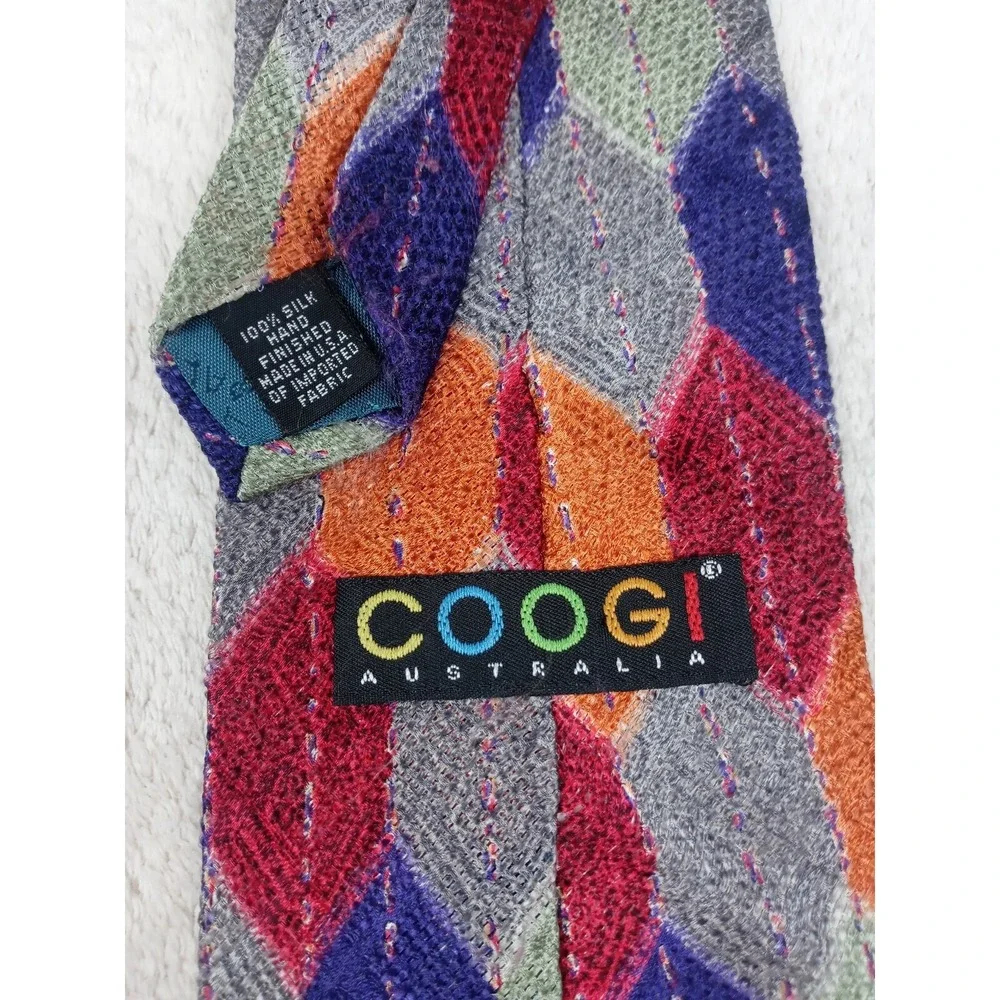 COOGI AUSTRALIA Men's 100% Silk Necktie USA‎ Designer Geometric Multi-Color EUC